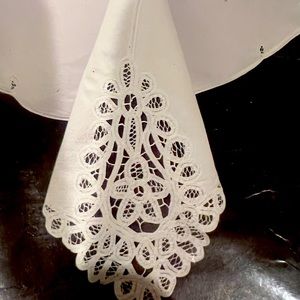 NIP Marabella 100% Cotton 68”x 104” Oval White Lace Tablecloth 🦃 w/ 10 Napkins
